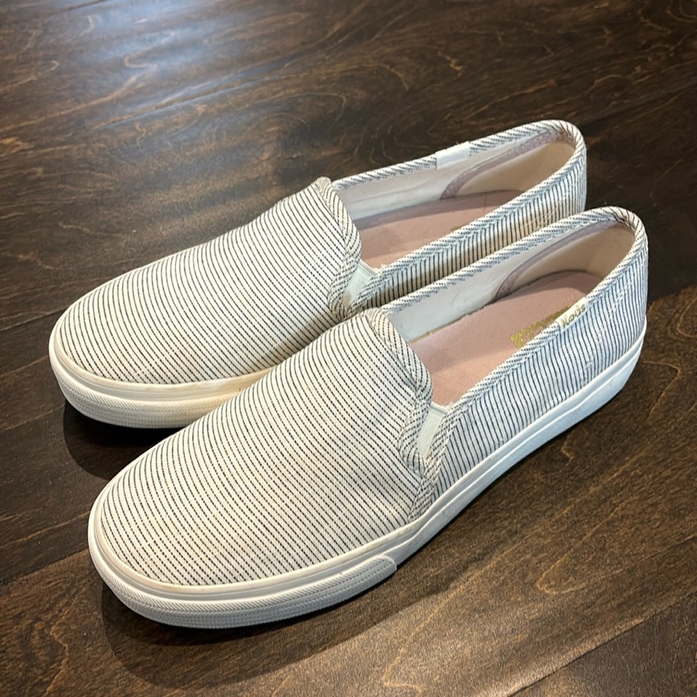 Women’s size 7 1/2 Keds  slip on striped canvas shoes